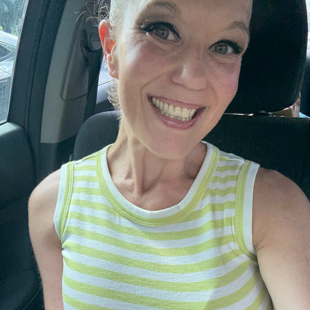 Meet your Posher, Andrea